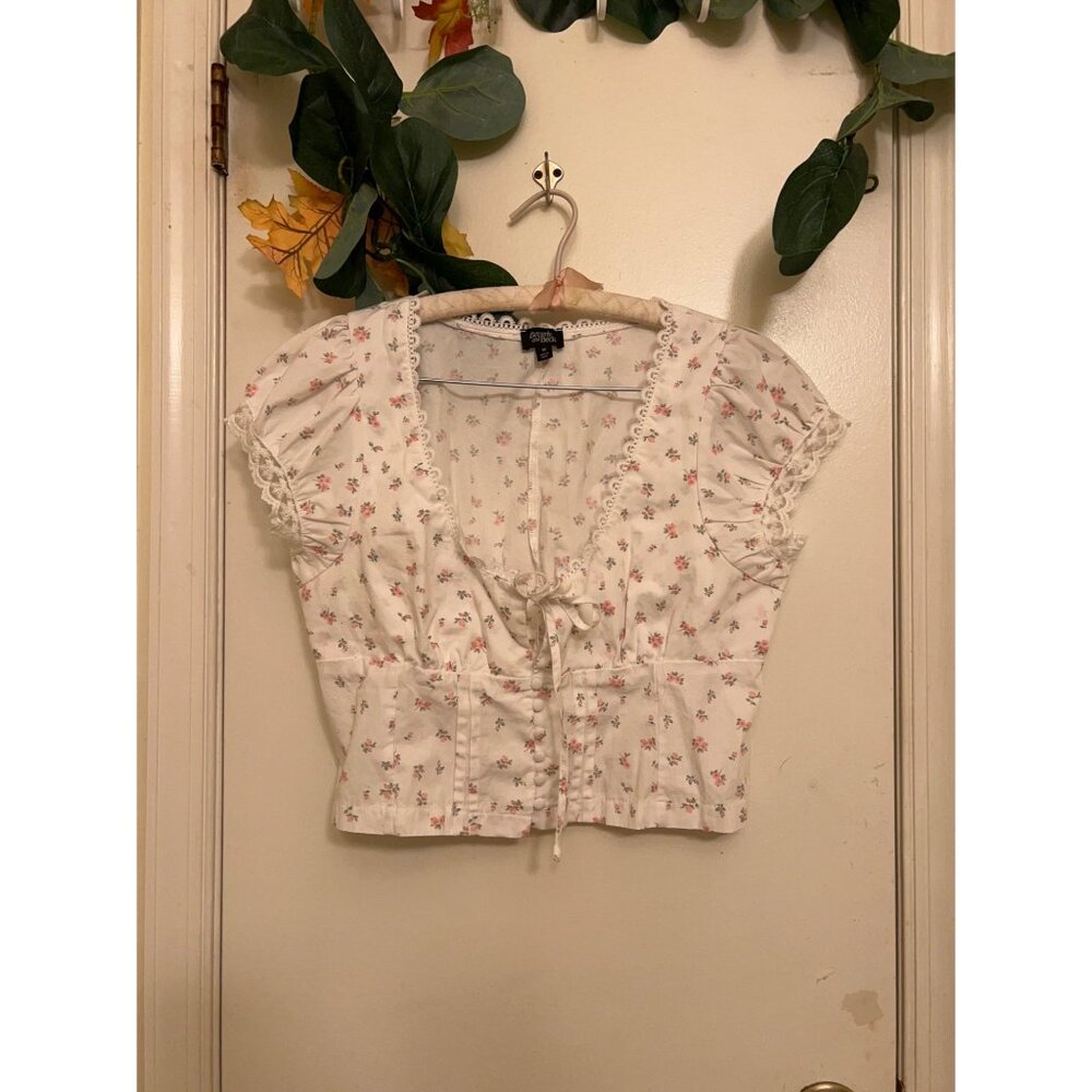 Beverly & Beck Women’s/ Floral Coquette lace Crop Sz M